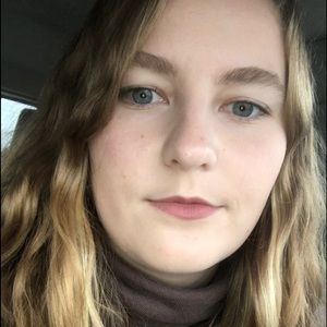 Meet your Posher, Molly